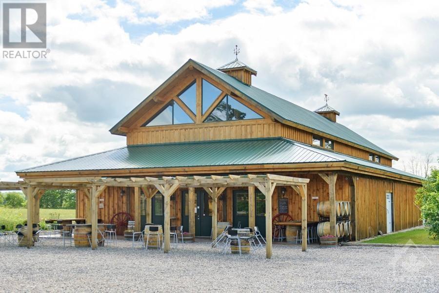 8005 JOCK TRAIL, richmond, Ontario