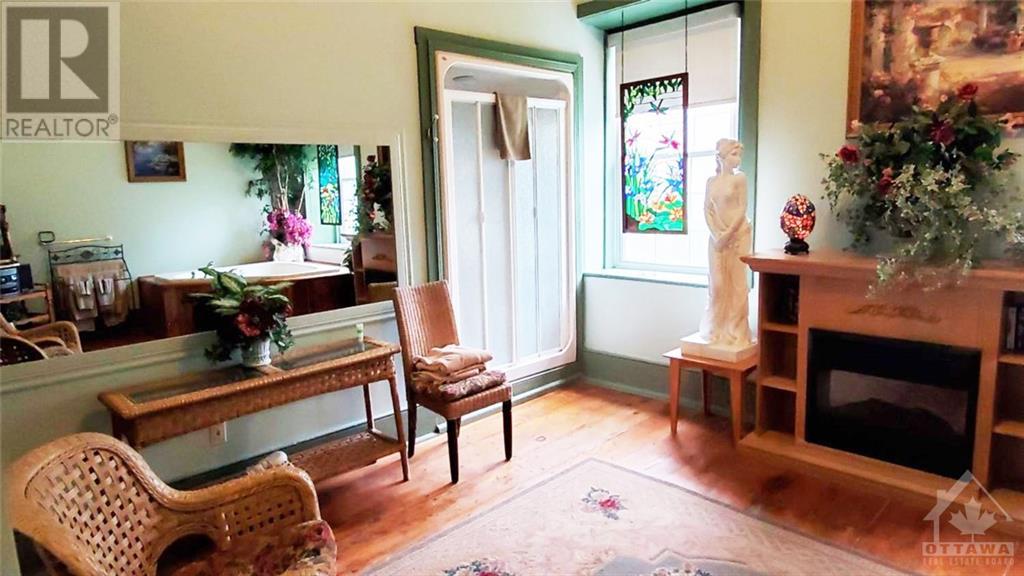 111 St Lawrence St Street, Merrickville, Ontario  K0G 1N0 - Photo 22 - 1206021