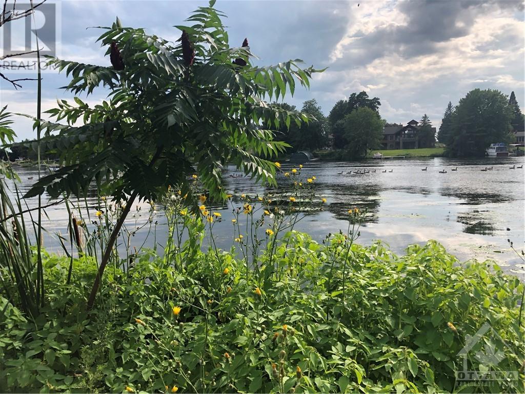 1500 River Road, Ottawa, Ontario  K4M 1B4 - Photo 2 - 1215801