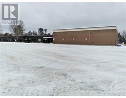 12 AVON ROAD, deep river, Ontario