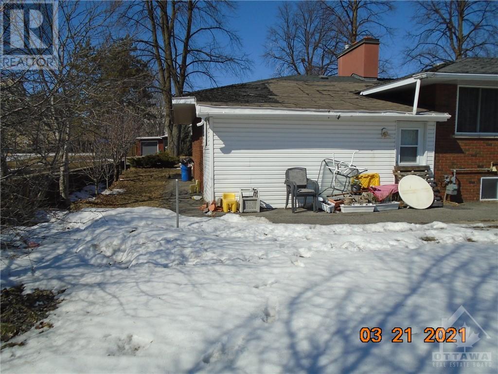 680 Paul Avenue, Ottawa, Ontario K1K 0X9 - Photo 4 - 1232777