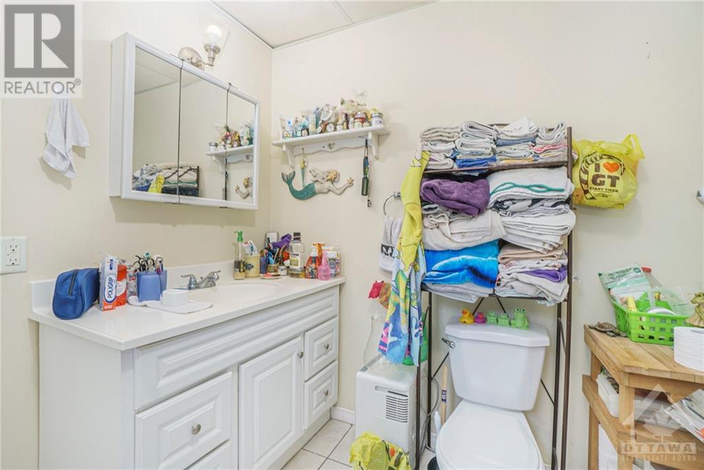 160 Mackay Street, Pembroke, Ontario K8A 1C1 - Photo 10 - 1233277