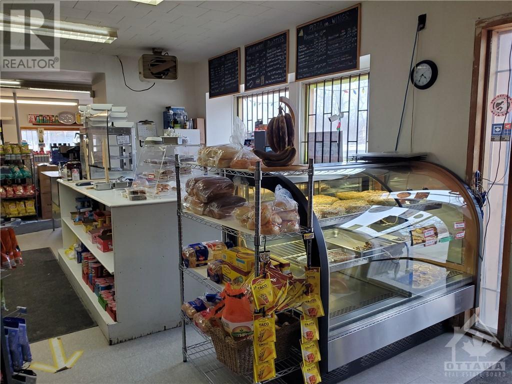 9645 Highway 15 Highway, Smiths Falls, Ontario K7A 4S7 - Photo 3 - 1232416