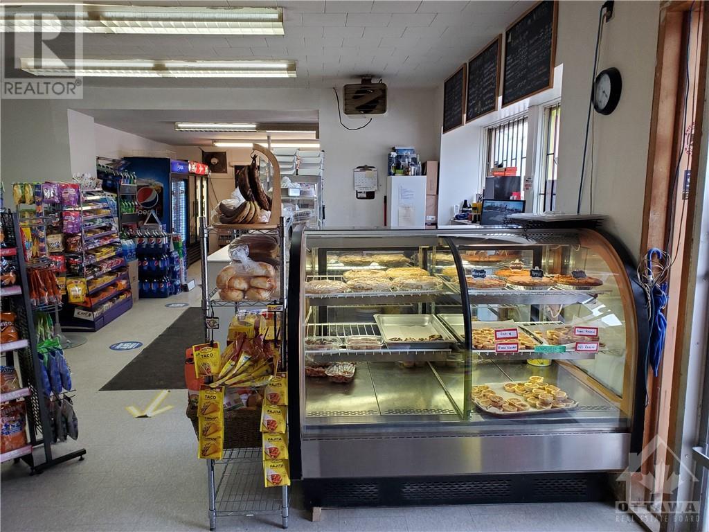 9645 Highway 15 Highway, Smiths Falls, Ontario K7A 4S7 - Photo 4 - 1232416