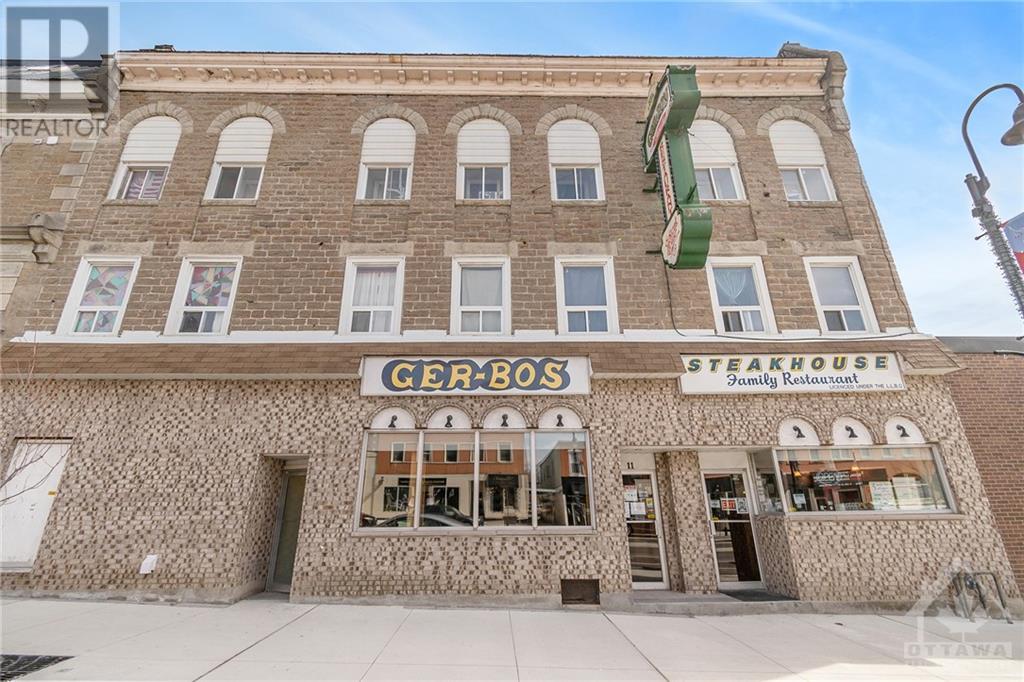 11 Beckwith South Street, Smiths Falls, Ontario K7A 2A9 - Photo 2 - 1234239