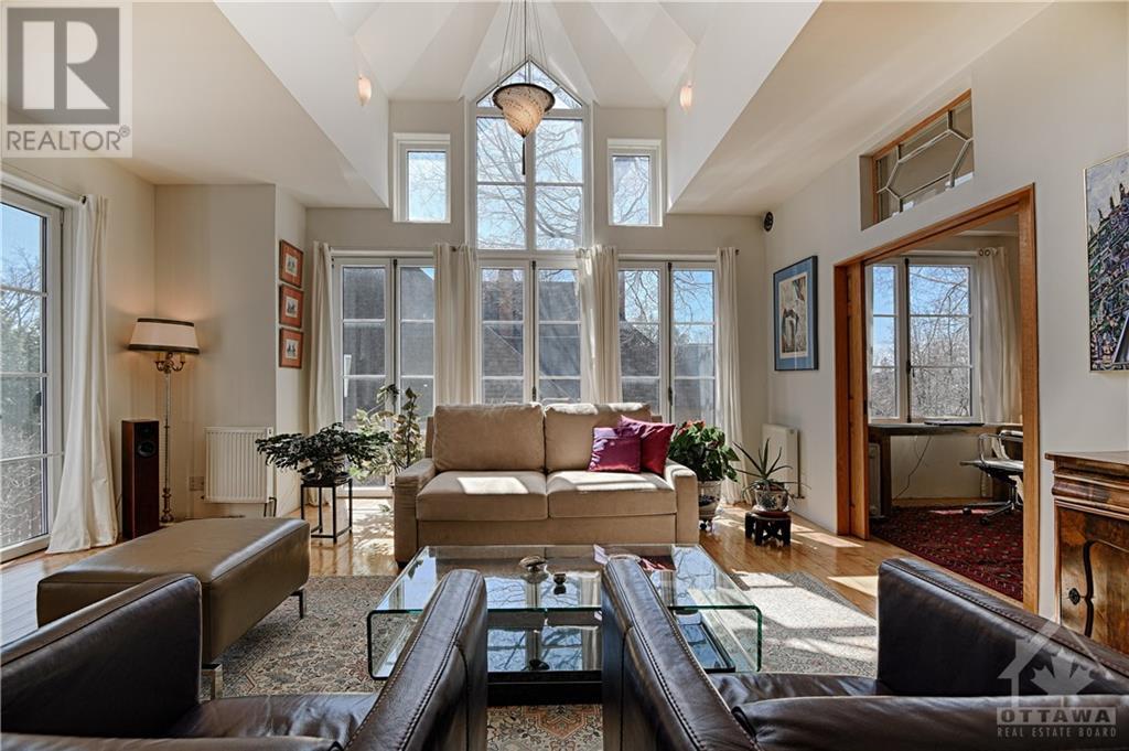 26 Rideau Terrace, Ottawa, Ontario K1M 2A1 - Photo 2 - 1234471