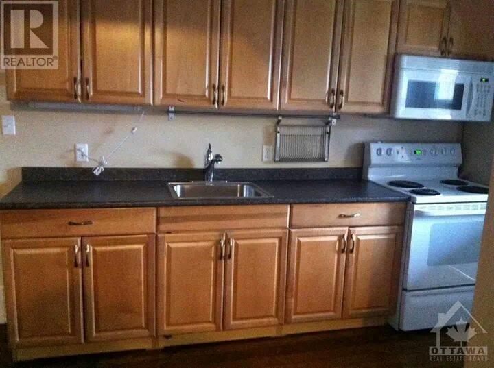 2084 Dundas Street, Cardinal, Ontario K0E 1E0 - Photo 25 - 1234765