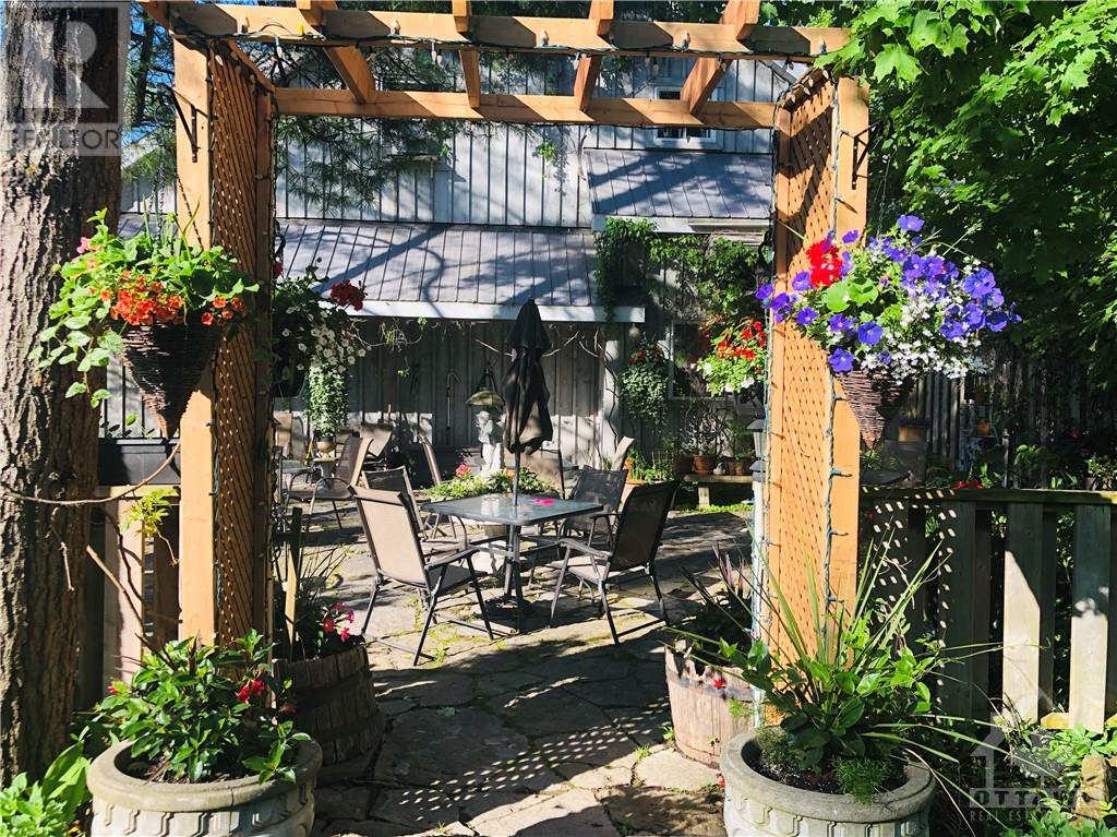 9 Bridge Street, Oxford Mills, Ontario K0G 1S0 - Photo 12 - 1238236