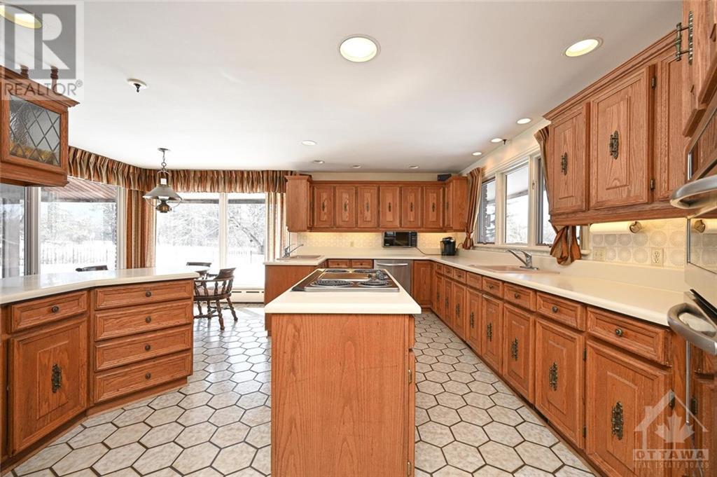 5907 Second Line Road, Ottawa, Ontario  K0A 2E0 - Photo 2 - 1240613