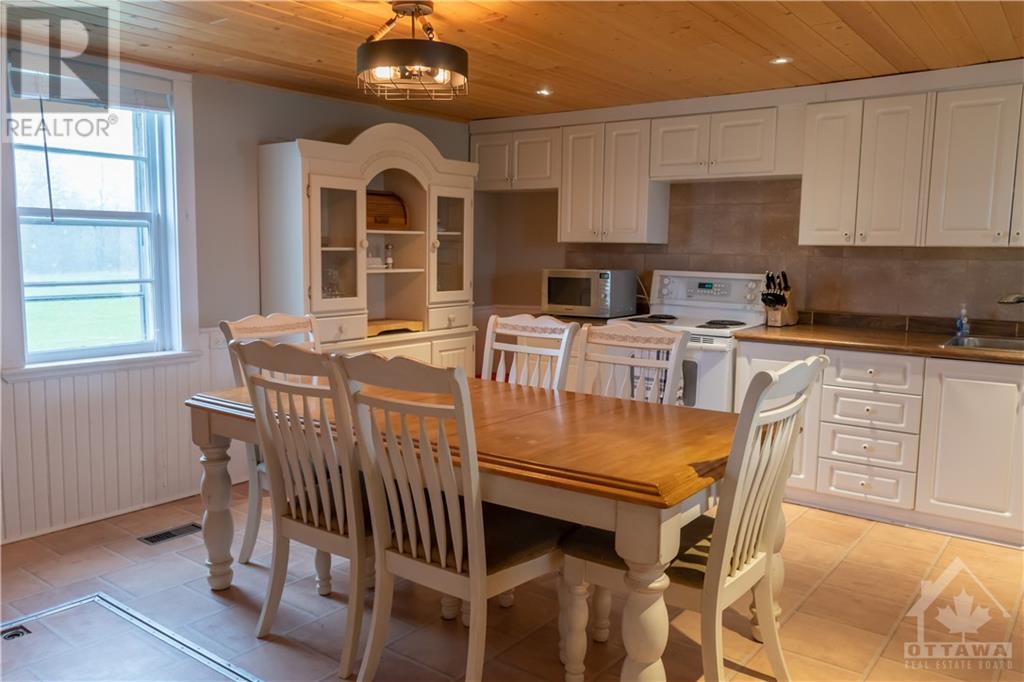 935 Constant Lake Road, Eganville, Ontario K0J 1T0 - Photo 19 - 1240721