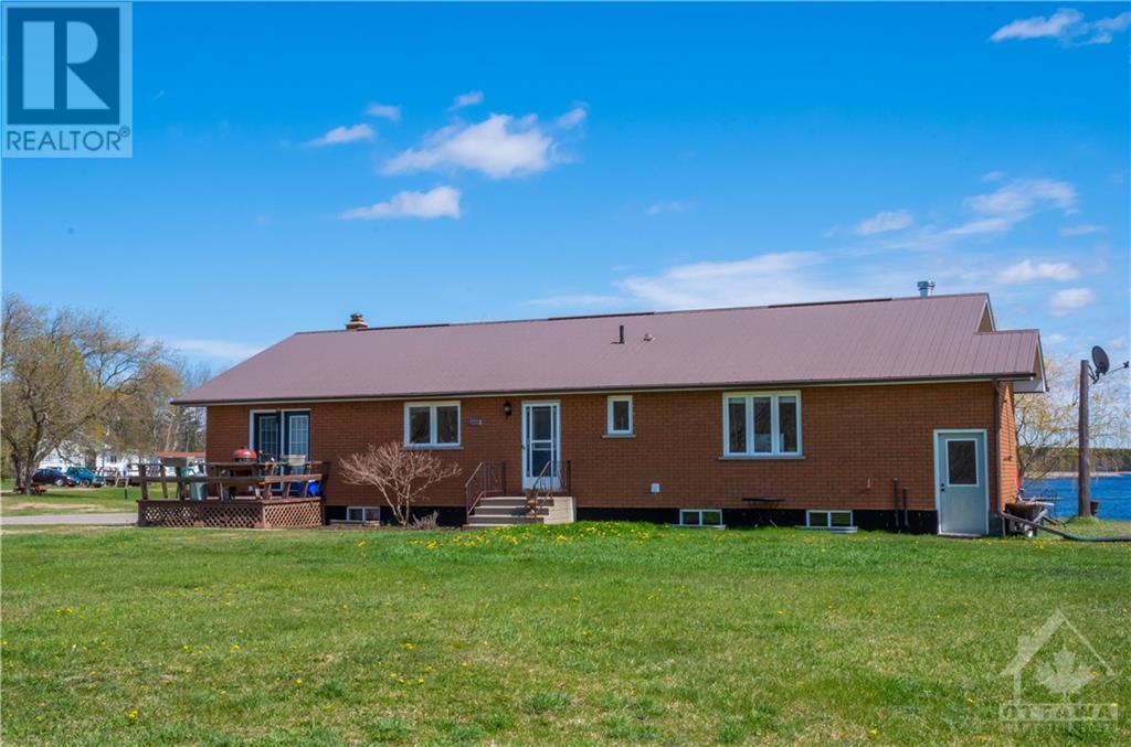 935 Constant Lake Road, Eganville, Ontario K0J 1T0 - Photo 2 - 1240721