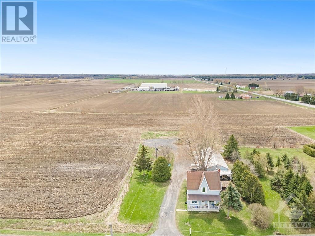 2217 700 Route, St Albert, Ontario K0A 1R0 - Photo 2 - 1240476