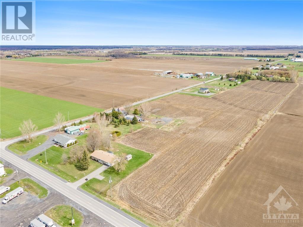 2217 700 Route, St Albert, Ontario K0A 1R0 - Photo 7 - 1240476