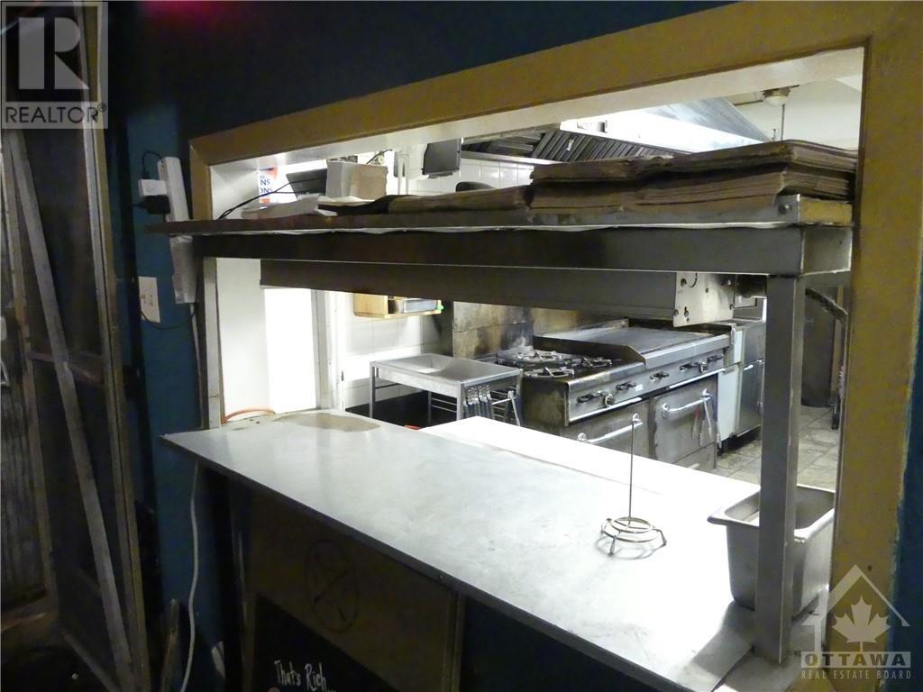 495 Somerset Street W, Ottawa, Ontario  K1R 5J7 - Photo 7 - 1241673