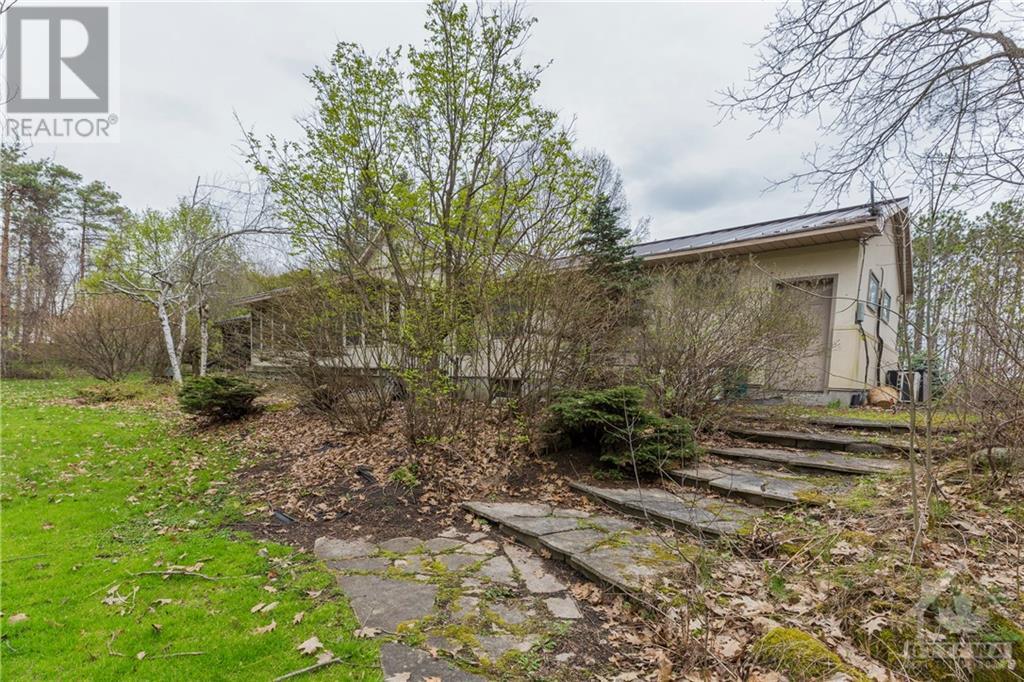 1823 Richardson Side Road, Carp, Ontario  K0A 1L0 - Photo 19 - 1237050