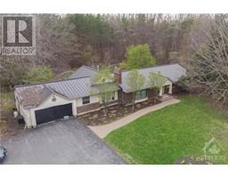 1823 RICHARDSON SIDE ROAD, carp, Ontario