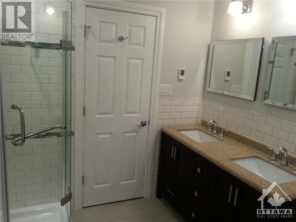359 Fifth Avenue, Ottawa, Ontario  K1S 2N6 - Photo 3 - 1243464
