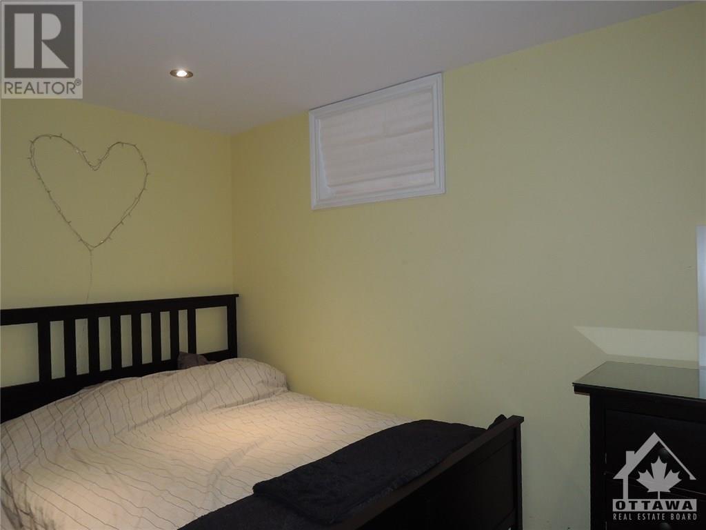 359 Fifth Avenue, Ottawa, Ontario  K1S 2N6 - Photo 5 - 1243464