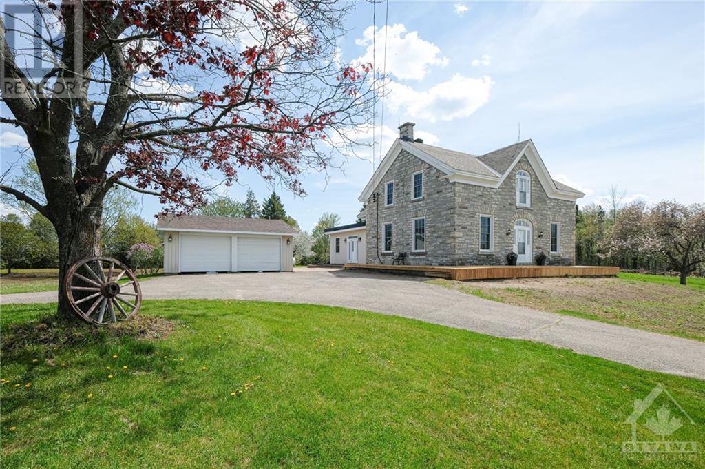 8846 Franktown Road, Ashton, Ontario  K0A 1B0 - Photo 2 - 1243811