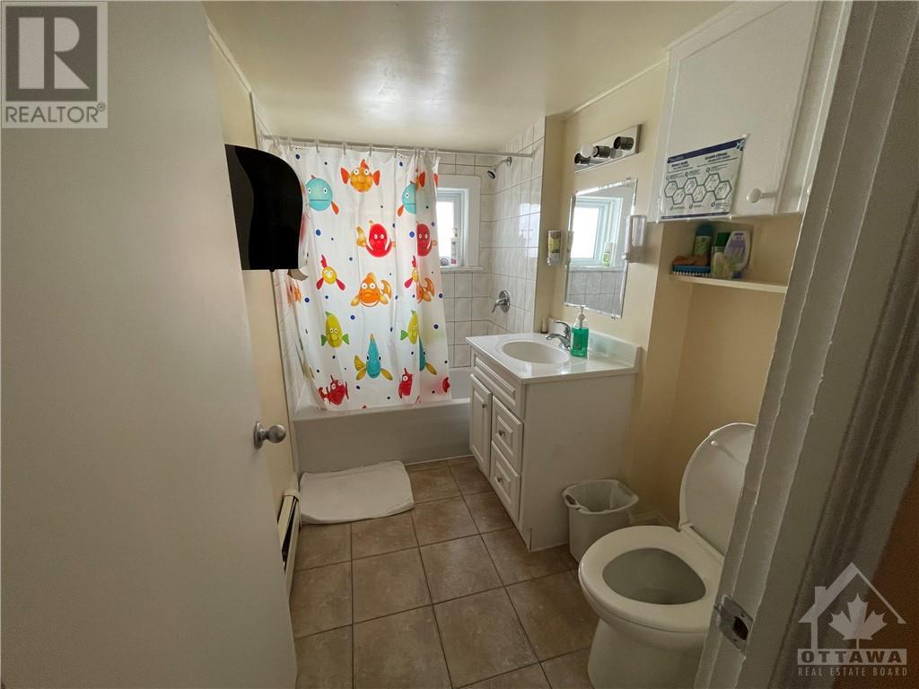 640-646 Somerset Street W, Ottawa, Ontario  K1R 5K4 - Photo 20 - 1244025
