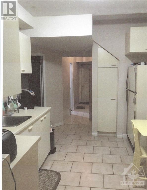 992 Bronson Avenue, Ottawa, Ontario  K1S 4H1 - Photo 3 - 1245149
