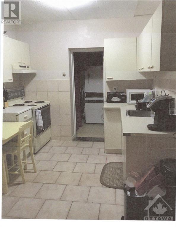 992 Bronson Avenue, Ottawa, Ontario  K1S 4H1 - Photo 4 - 1245149