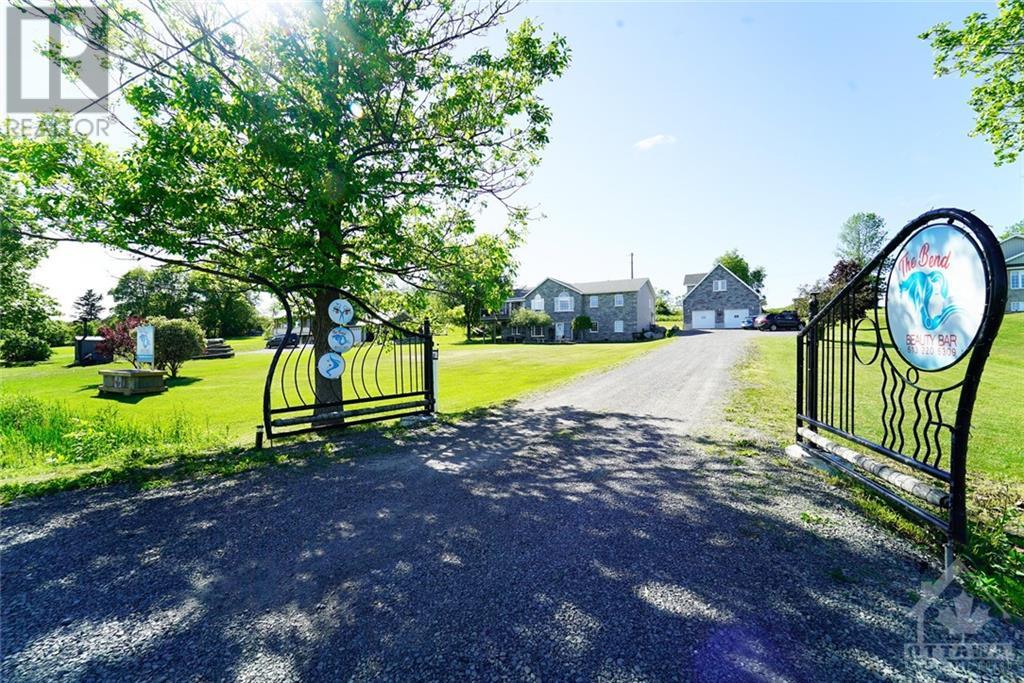 10275 County Rd 2 Road, Iroquois, Ontario  K0E 1K0 - Photo 2 - 1245322