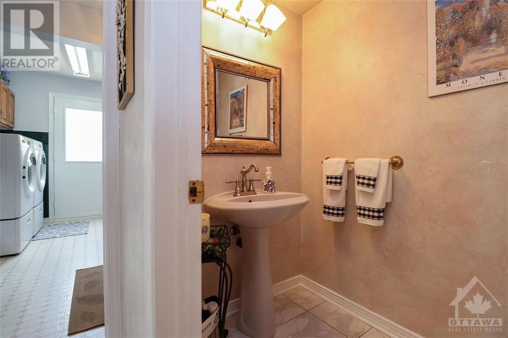 1716 St Barbara Street, Ottawa, Ontario  K1T 1M2 - Photo 8 - 1245871