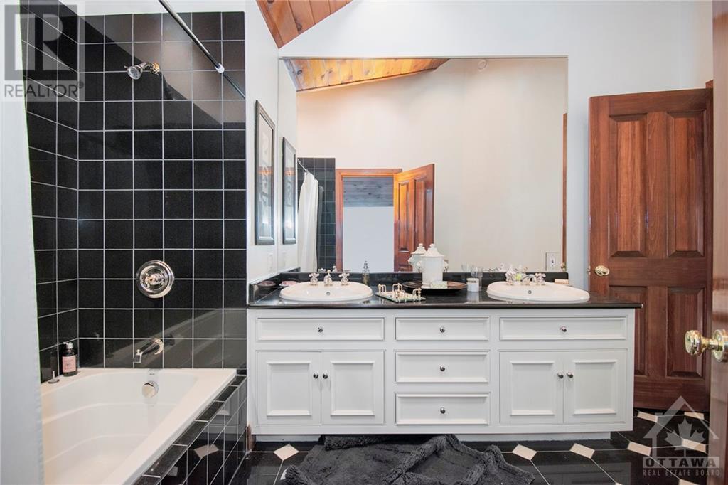 1668 Black Creek Road, Lanark, Ontario  K0G 1K0 - Photo 23 - 1244238