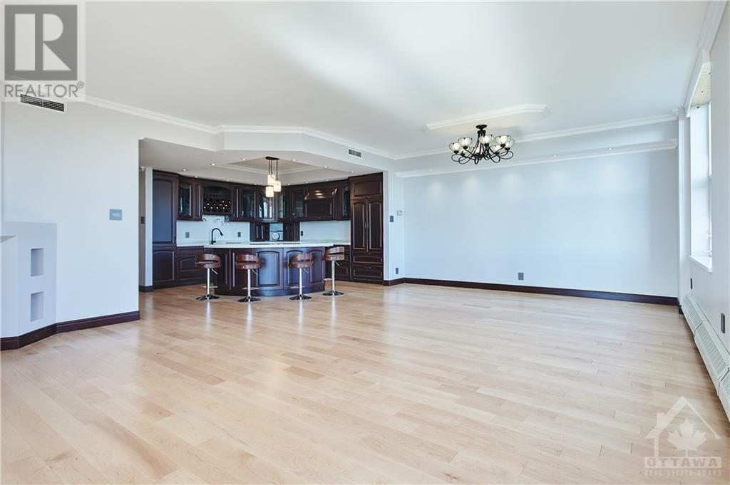 131 Wurtemburg Street Unit#802, Ottawa, Ontario  K1N 1J2 - Photo 3 - 1246220