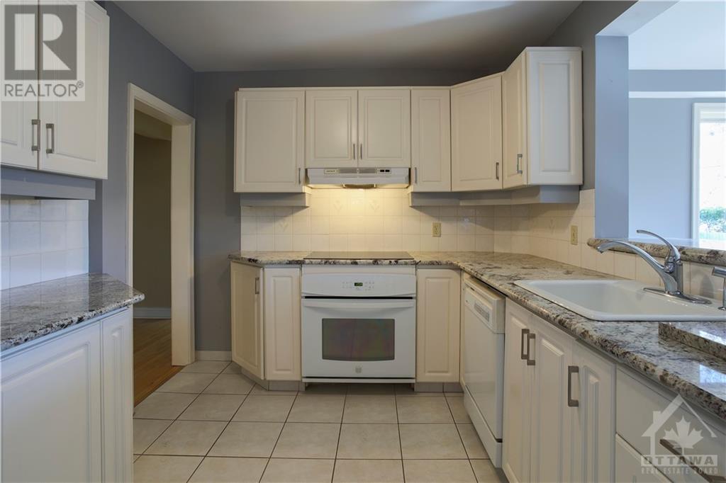 98 Cote-Des-Neiges Road, Ottawa, Ontario  K2G 2E1 - Photo 13 - 1246456