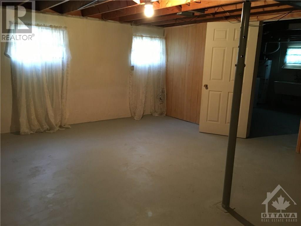 813 Broadview Avenue, Ottawa, Ontario  K2A 2M4 - Photo 17 - 1246062