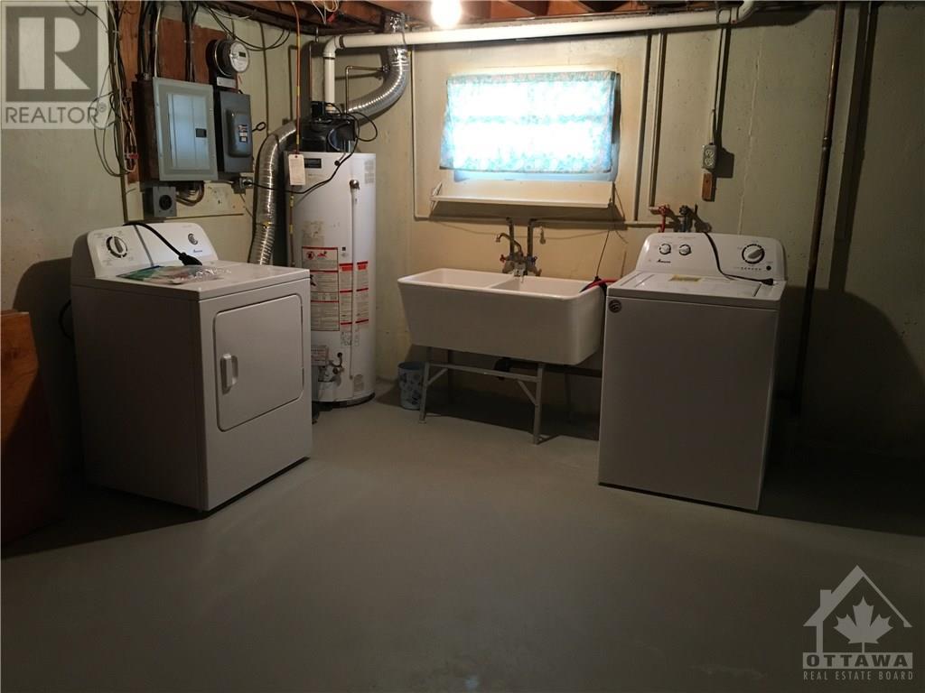 813 Broadview Avenue, Ottawa, Ontario  K2A 2M4 - Photo 18 - 1246062