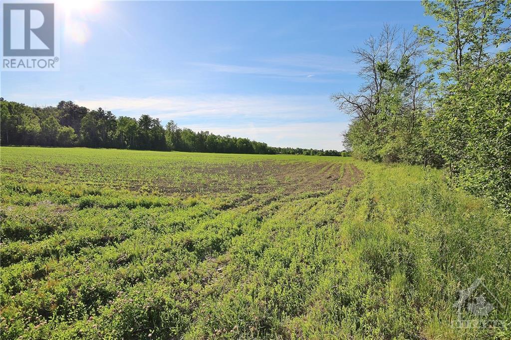 2385 EMMETT ROAD, cumberland, Ontario