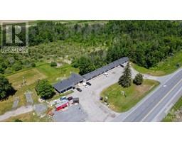 872 COUNTY ROAD 17 HIGHWAY, l'orignal, Ontario