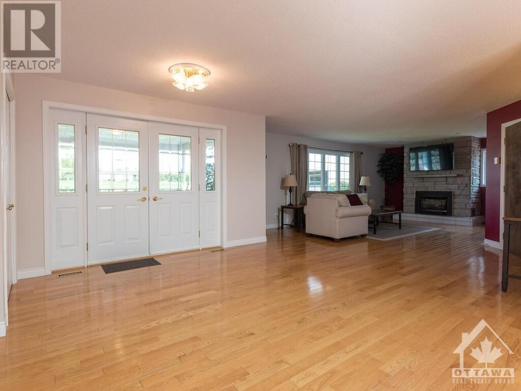 11686 County Rd 43 Road, Mountain, Ontario  K0E 1S0 - Photo 2 - 1247406