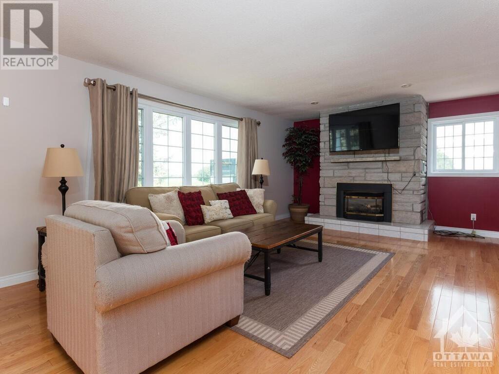 11686 County Rd 43 Road, Mountain, Ontario  K0E 1S0 - Photo 4 - 1247406