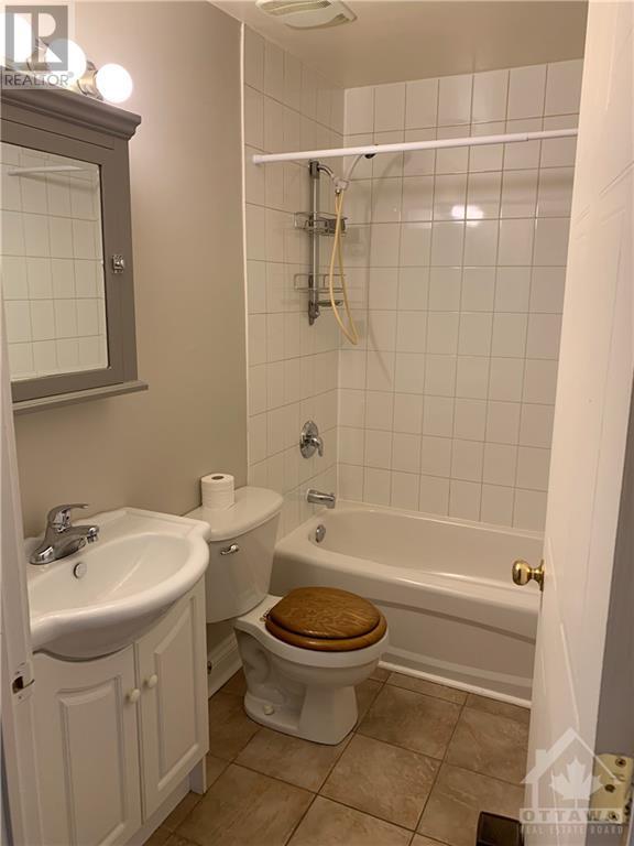320 Altha Avenue, Ottawa, Ontario  K1L 7C9 - Photo 11 - 1247677