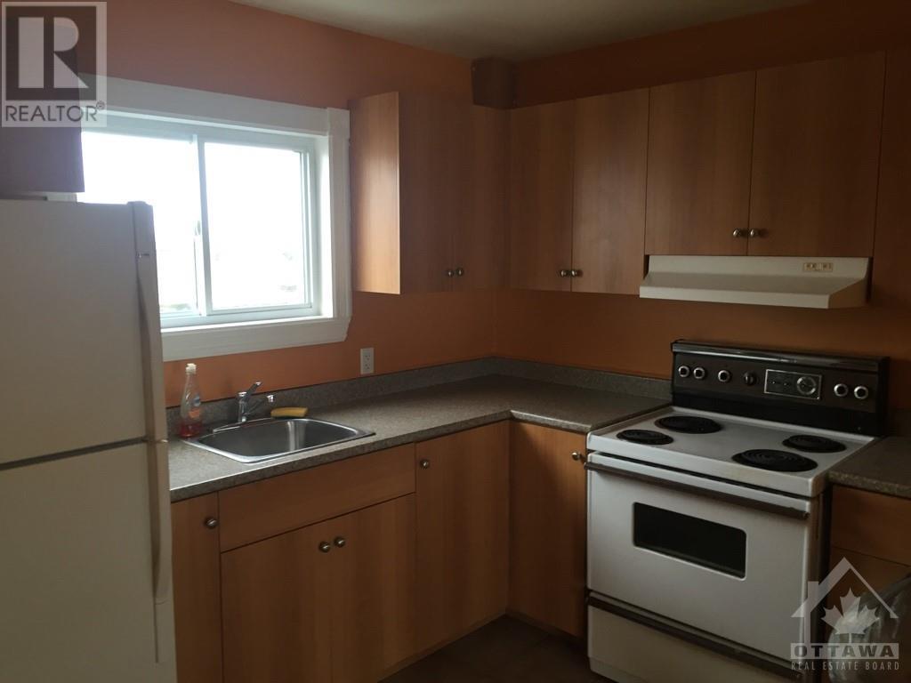 320 Altha Avenue, Ottawa, Ontario  K1L 7C9 - Photo 6 - 1247677
