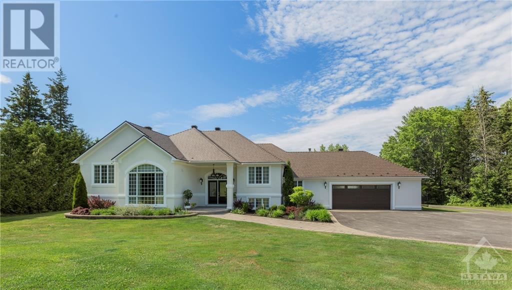 3887 Old Highway 17 Highway, Rockland, Ontario  K4A 1W2 - Photo 1 - 1246224