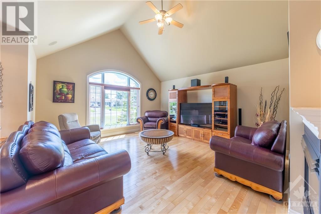 280 Old 17 Highway, Plantagenet, Ontario  K0B 1L0 - Photo 4 - 1249289