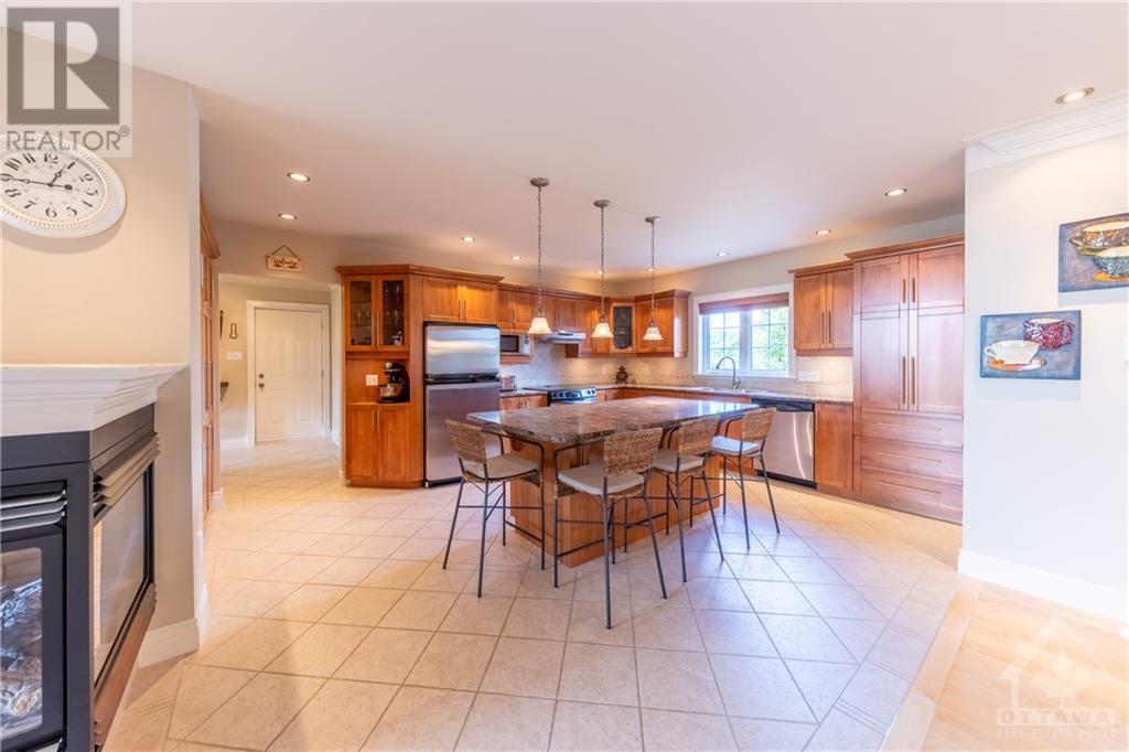 280 Old 17 Highway, Plantagenet, Ontario  K0B 1L0 - Photo 6 - 1249289