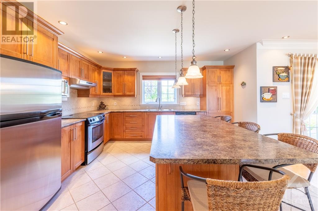 280 Old 17 Highway, Plantagenet, Ontario  K0B 1L0 - Photo 7 - 1249289