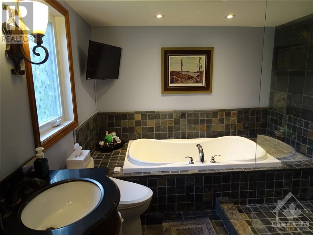 346 Pickerel Bay Road, White Lake, Ontario  K0A 3L0 - Photo 22 - 1249992