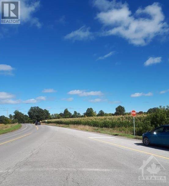 571 Donald B Munro Drive, Carp, Ontario  K0A 1L0 - Photo 7 - 1249404