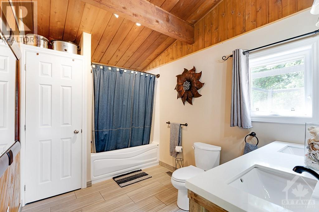 144 Aglac Road, Calabogie, Ontario  K0G 1K0 - Photo 15 - 1249380