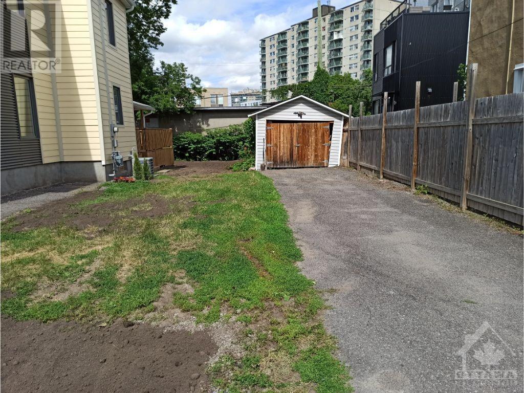 81 Pinhey Street, Ottawa, Ontario  K1Y 1T5 - Photo 3 - 1250673