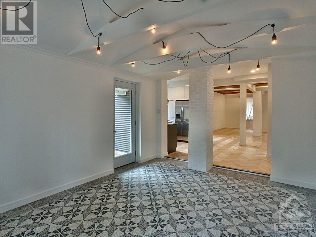 81 Pinhey Street, Ottawa, Ontario  K1Y 1T5 - Photo 4 - 1250673