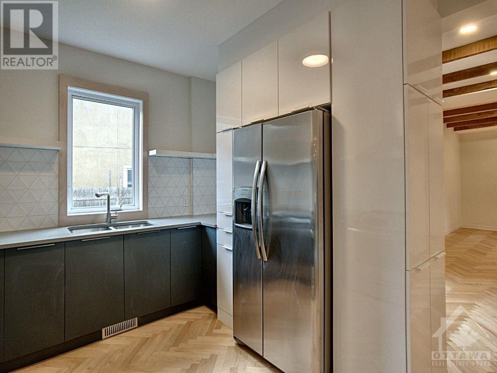 81 Pinhey Street, Ottawa, Ontario  K1Y 1T5 - Photo 6 - 1250673
