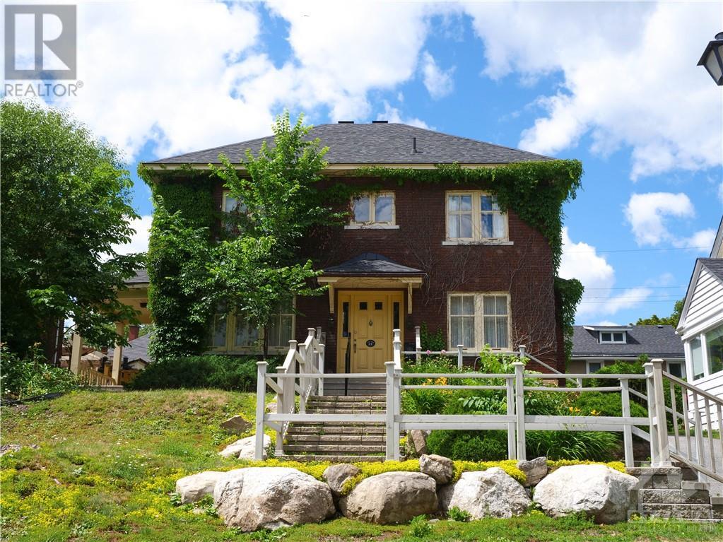 31 Lakeside Avenue, Ottawa, Ontario  K1S 3H1 - Photo 1 - 1251048